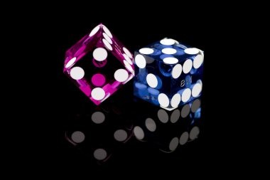 rabat4d Three Card Poker live dealer table showing hand rankings and payout table